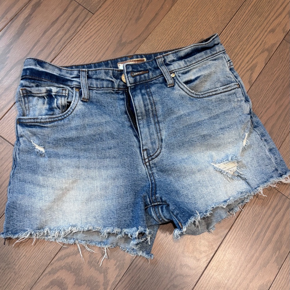 Kut from the Kloth Faded Blue Frayed Hem Denim Shorts